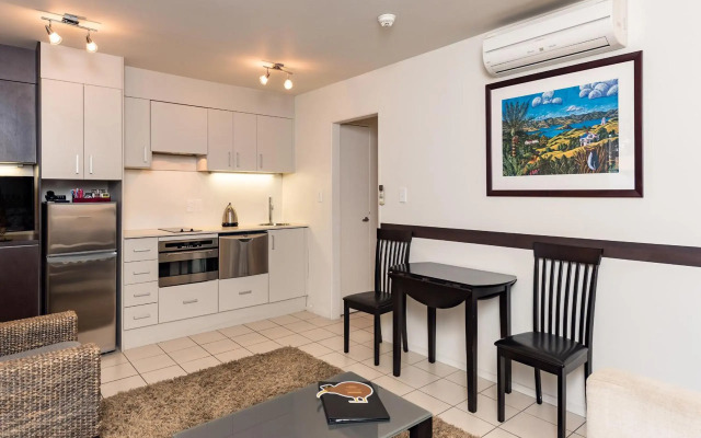 Sea Spray Suites