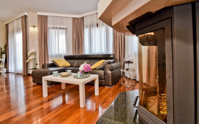 Superior 4 Villa Antea With Pool Jacuzzi, Zadar