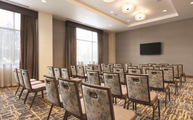 Embassy Suites Portland/Hillsboro, Oregon