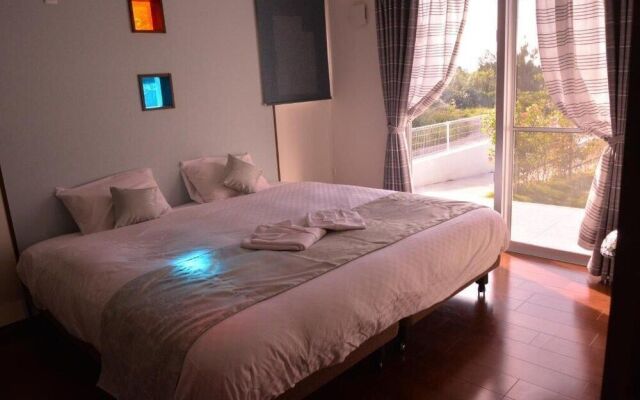 Blue moon in Sesokojima