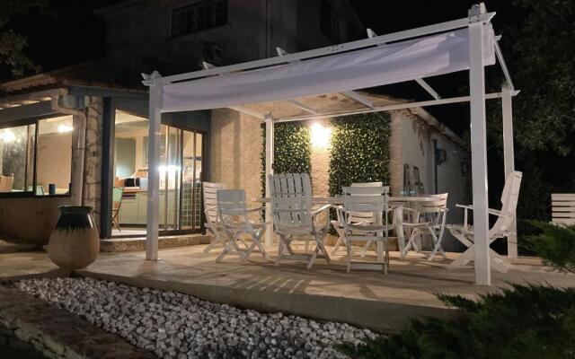 Belle villa provençale avec piscine classée 4 étoiles