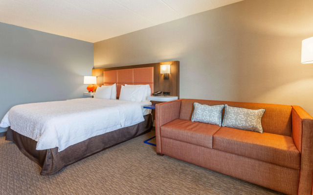 Hampton Inn Madison East Towne Mall Area