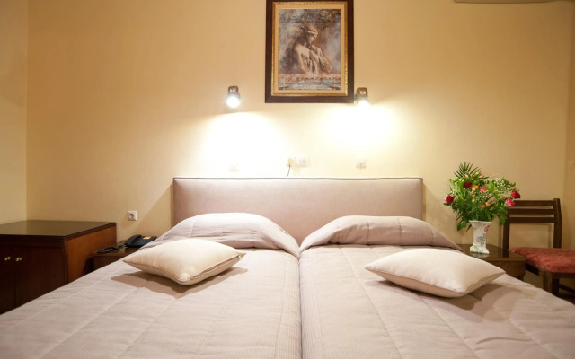 Hermes Delphi Hotel