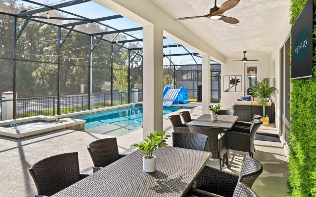 Upstay - 31-guest Home w Pool-hot Tub-cinema-games