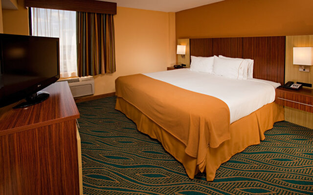 Holiday Inn Express Hotel & Suites Oceanfront Daytona Beach Shores