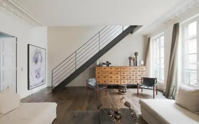Class and Elegance: Parisian Apartment