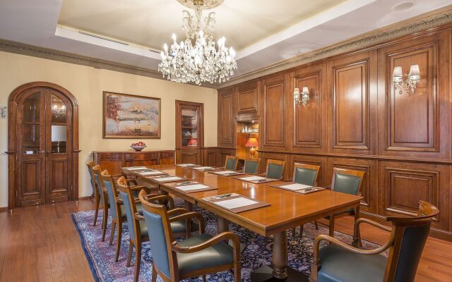 Grotthuss Boutique Hotel