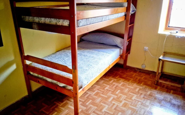 SURFtoLIVE House - Hostel