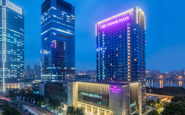 Crowne Plaza Fuzhou Riverside, an IHG Hotel