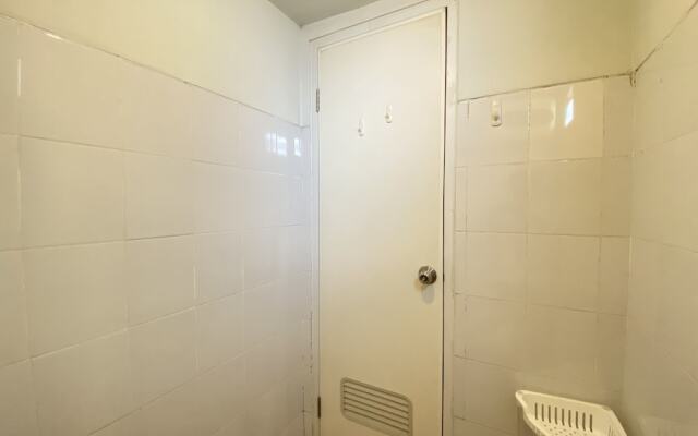 Well Furnished 2Br At Suites @Metro Apartment