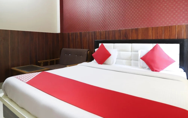 OYO 35382 Hotel Moon Light