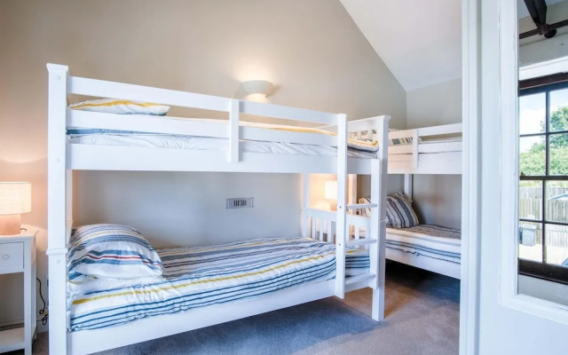 Tregoyr - 3 Bedroom Holiday Home - St Florence