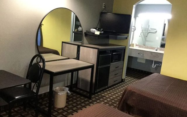 Luxury Inn and Suites Seaworld Lackland