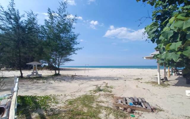 OYO 90799 Sharhan Residence