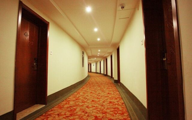 GreenTree Inn Suzhou Shengze Bus Station Business Hotel