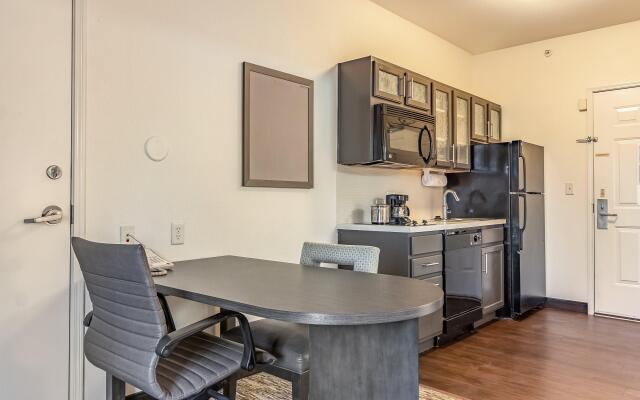 Candlewood Suites Lincoln by IHG