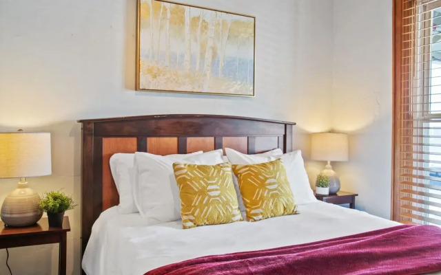 Charming Victorian By Sloan's Lake - Free Parking!