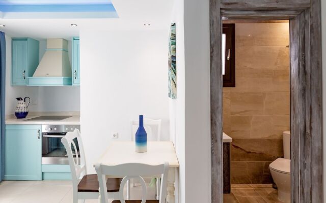 Theoxenia Suites & Apartments