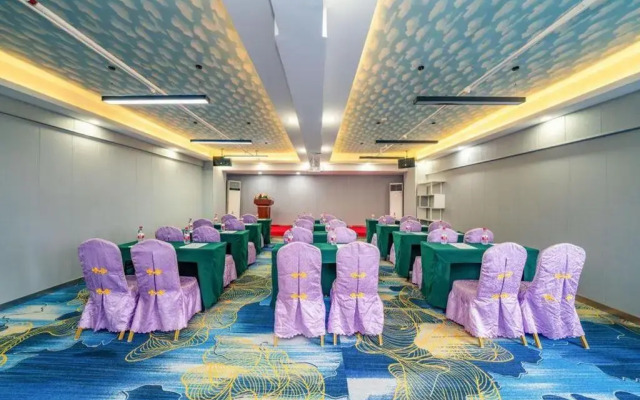 Vienna International Hotel (Shenzhen Bantian Huancheng South Road)