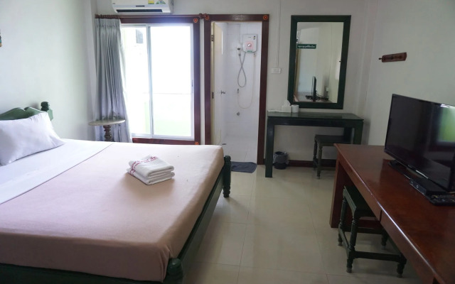 OYO 75354 Loyd Garden