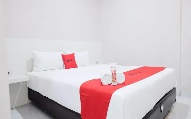 Reddoorz Plus Near Deli Park Mall Medan