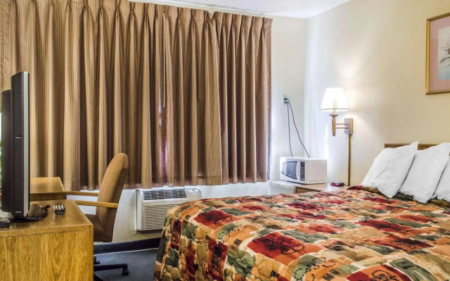 Rodeway Inn Lewisburg