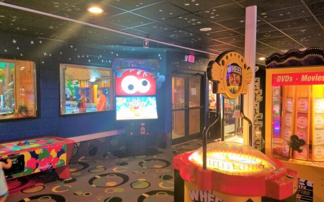 Splash Universe Resort