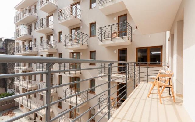 Maple Tree Apartments