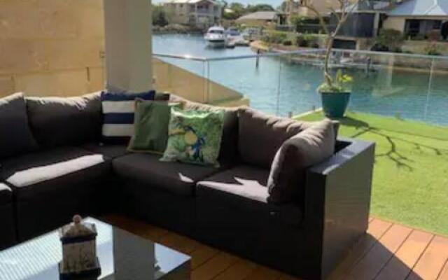 Sandpiper Island Tranquil Waterfront Views & Jetty