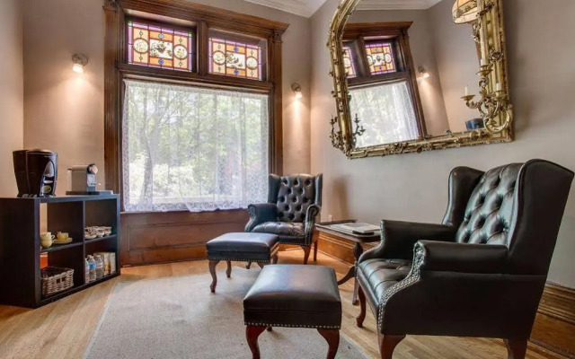 Dunn House Bed & Breakfast