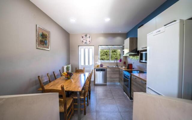 Petronila Luxury Villa