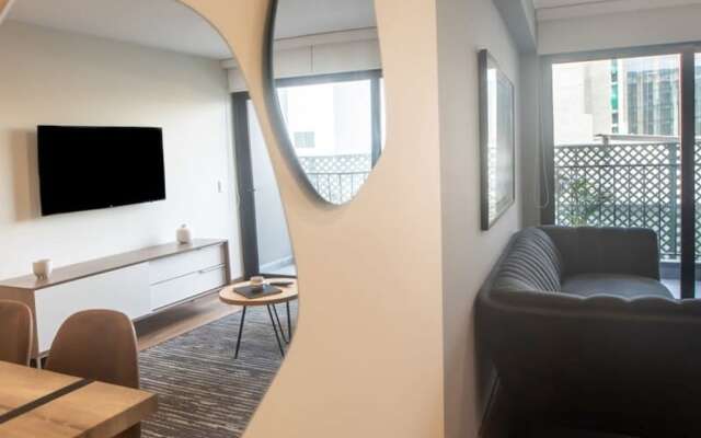w Spotless 2BR With Balcony in Miraflores