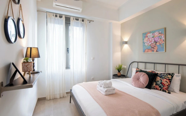 Zappa 2-BR Apt With Terrace in Athens