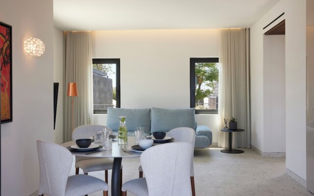 Aernia Suites