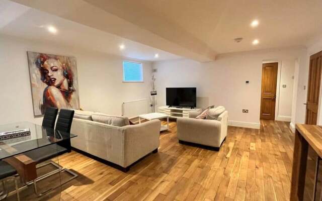 Inviting 1-bed Apartment in Banbury