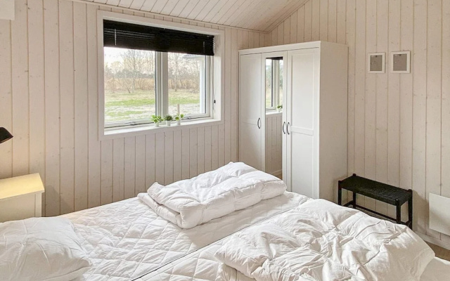 8 Person Holiday Home in Vaeggerlose
