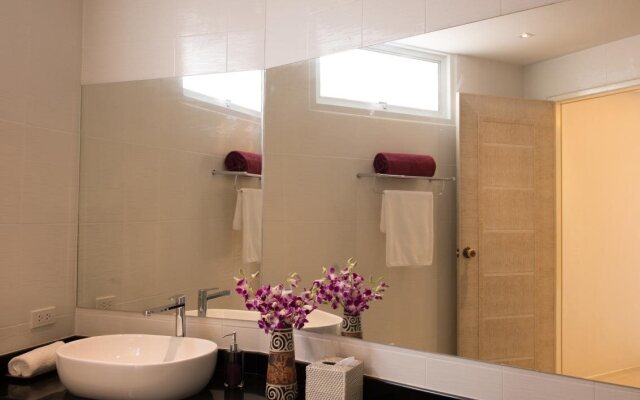 Areeca Pool Villa