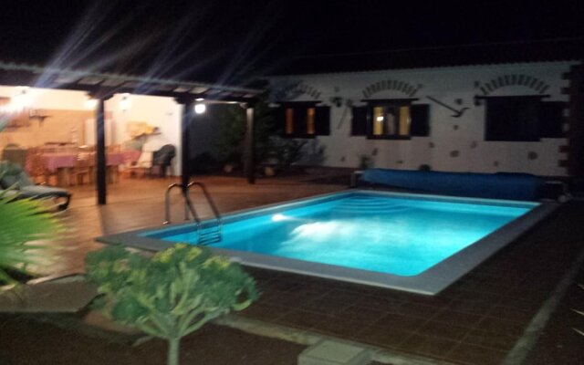 Villa With 4 Bedrooms in Las Palmas, With Wonderful Mountain View, Private Pool, Enclosed Garden - 20 km From the Beach