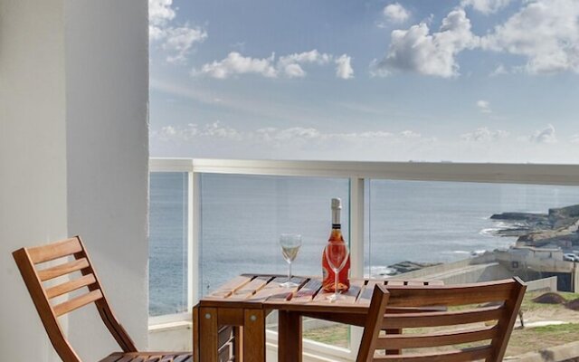 Marvellous Seafront Apartment in the Best Location