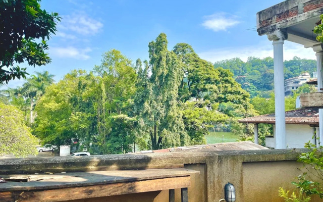 Kandy Boutique Villa by Aaradhya