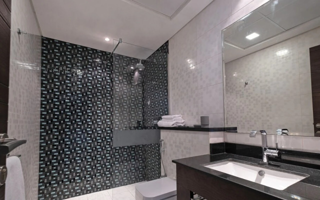 LUX The Cayan Superior Suite
