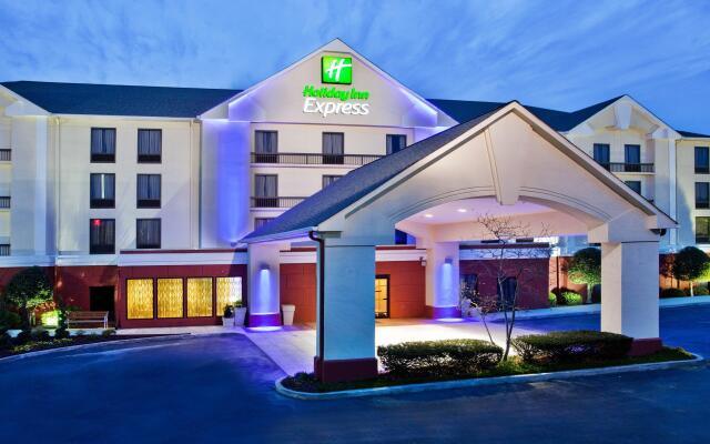 Holiday Inn Express Atlanta West - Theme Park Area, an IHG Hotel