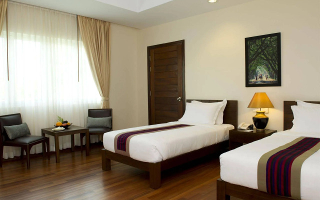 Emerald Palace Hotel
