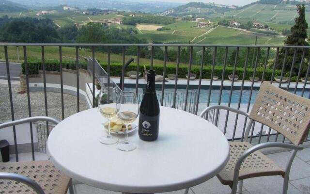 Réva Residences & Pool