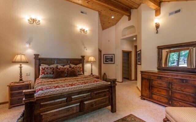 Estates Lodge Luxury Home By RedAwning