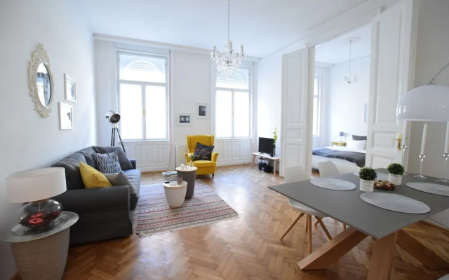 Standard Apartment by Hi5 - RÃ³zsa street