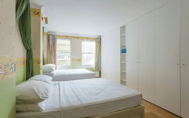 Hyde Park Gate II by Onefinestay