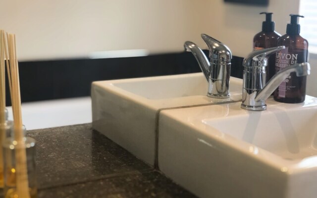 Bond Street Apartment Luxury 3-bedroom