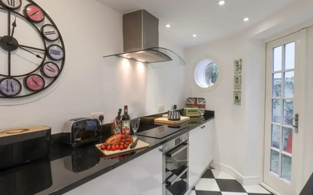 20A St Hilda's