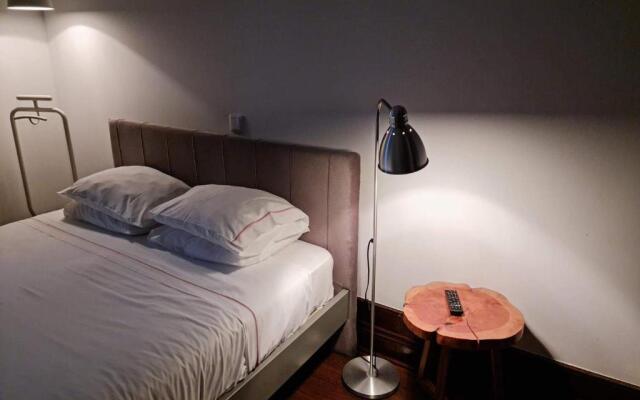 Rosa Biscoito Suites